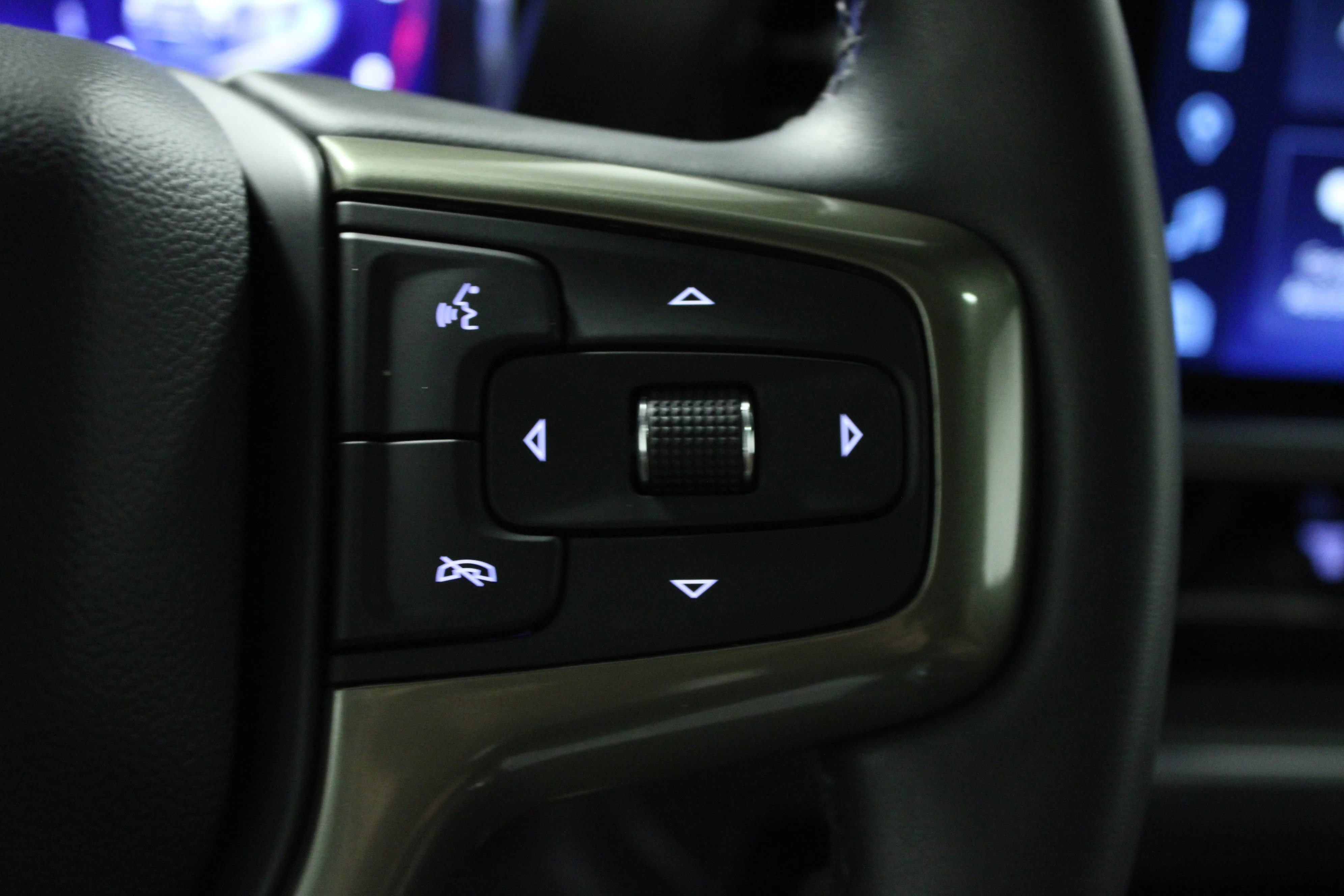 Used 2024 Black Chevrolet High Country image 21