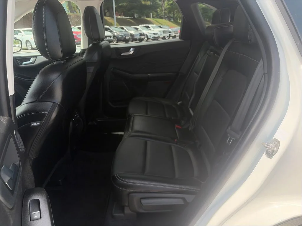 Used 2022 White Ford SEL image 24