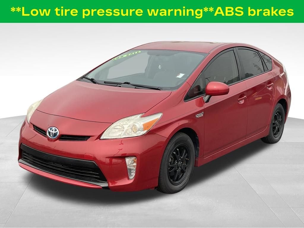 Used 2015 Barcelona Red Metallic Toyota One image 4