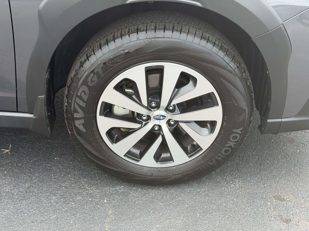 Certified Used 2025 Gray Subaru Premium image 9