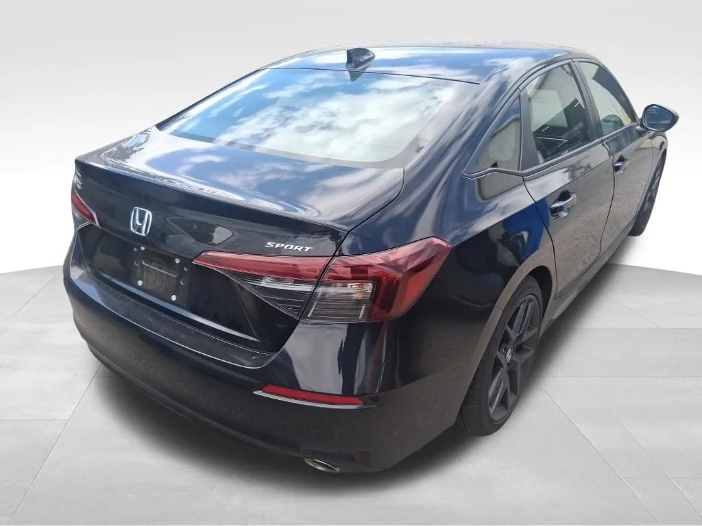 Used 2025 White Honda Sport image 5