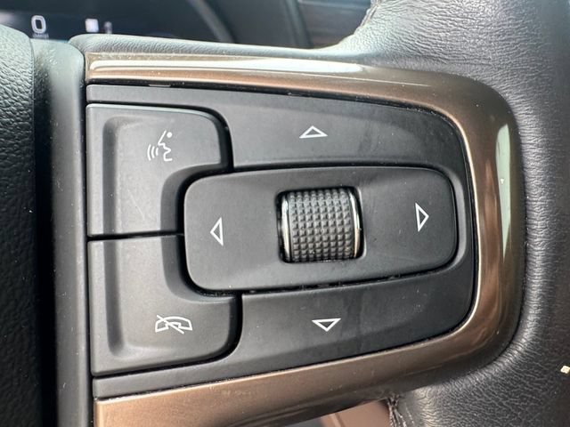 Used 2022 Iridescent Pearl Tricoat Chevrolet High Country image 8