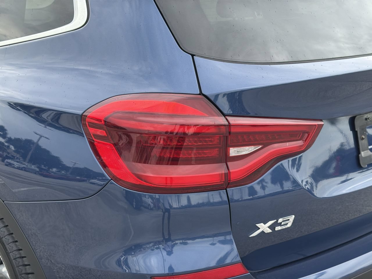 Used 2019 Phytonic Blue Metallic BMW xDrive30i image 7