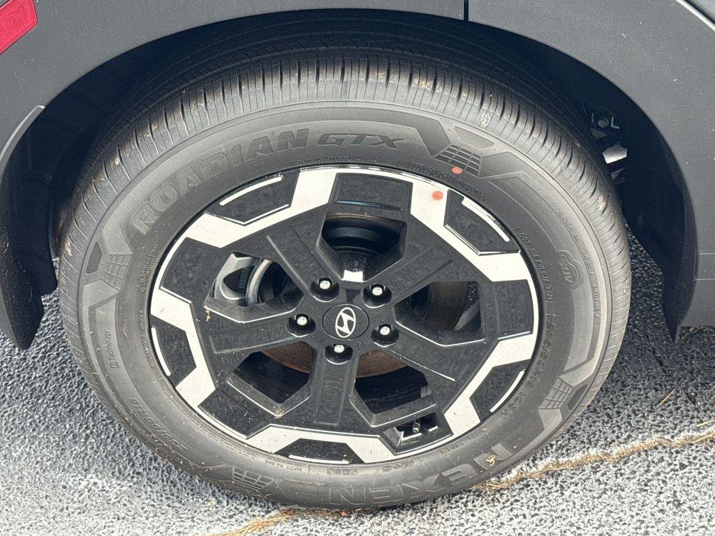 New 2026 Gray Hyundai SEL FWD image 17