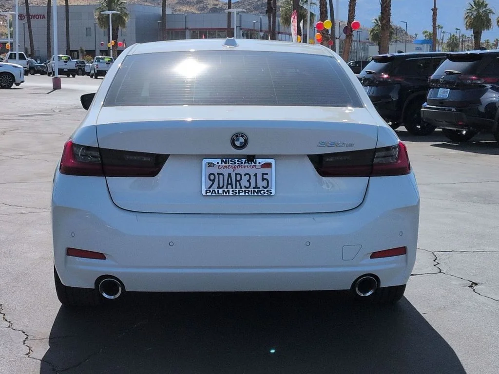 Used 2023 White BMW 330e iPerformance image 4