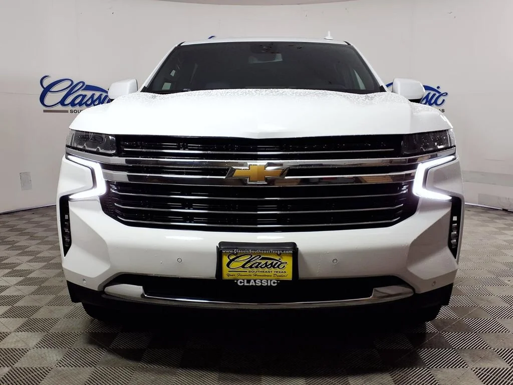 Used 2023 Summit White Chevrolet LT image 3