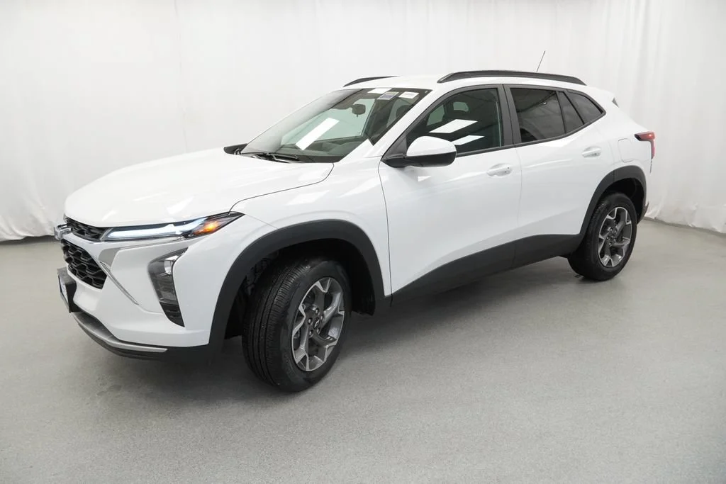 New 2026 Summit White Chevrolet LT image 3