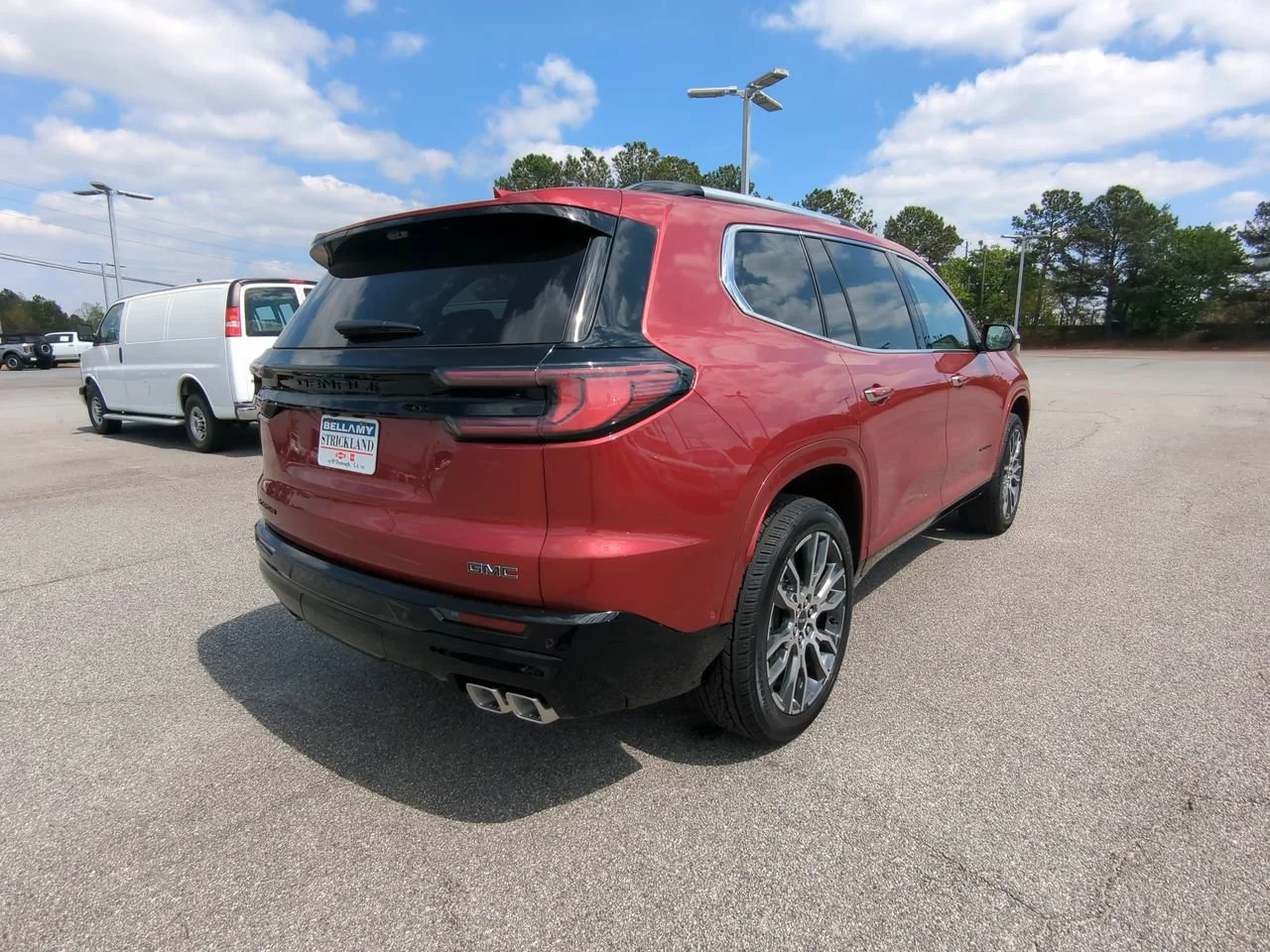 2026 GMC Acadia Denali Ultimate - Photo 4