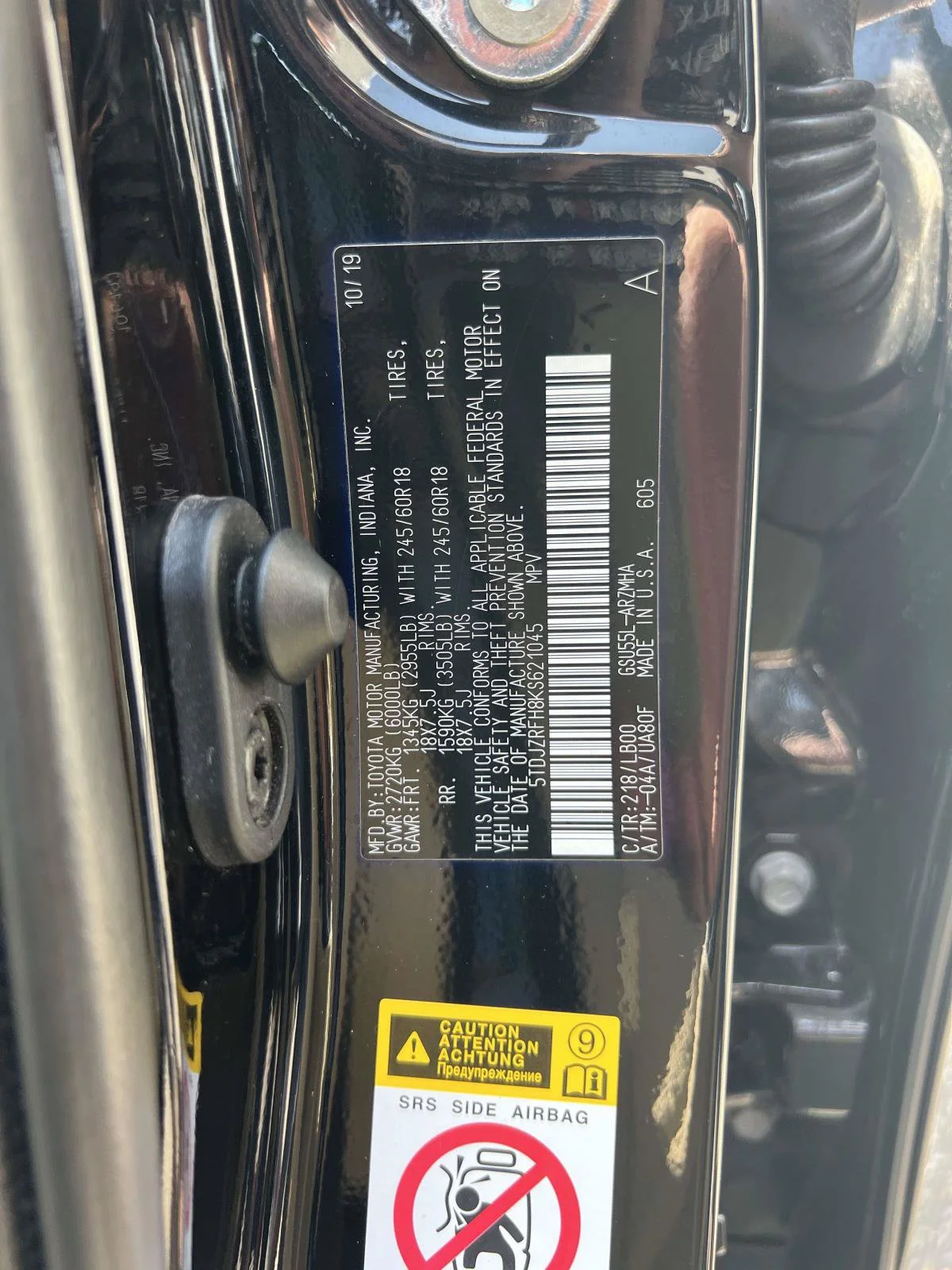 Used 2019 MIDNIGHT BLACK METALLIC Toyota SE image 19