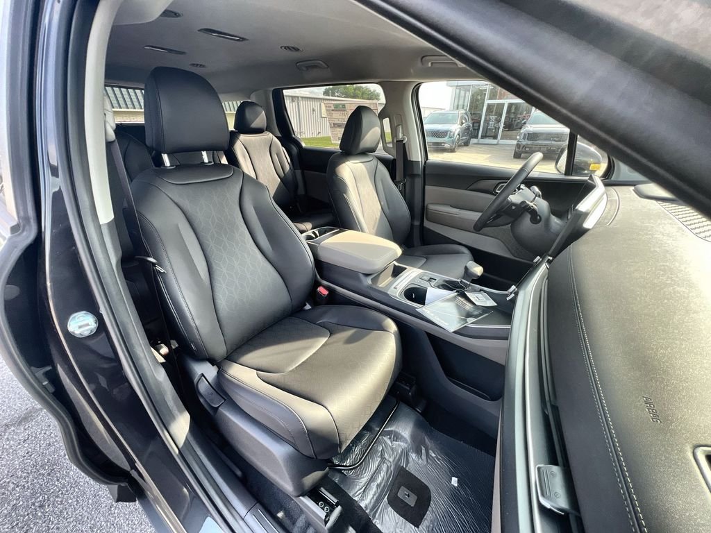 New 2026 Gray Kia LXS image 25