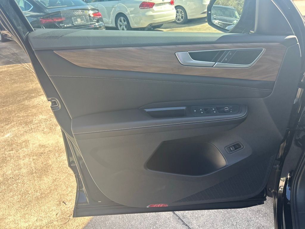 New 2026 Black Volkswagen SE w/Technology image 49