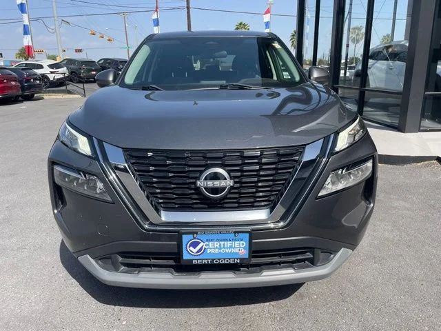 Used 2023 Gray Nissan SV image 2