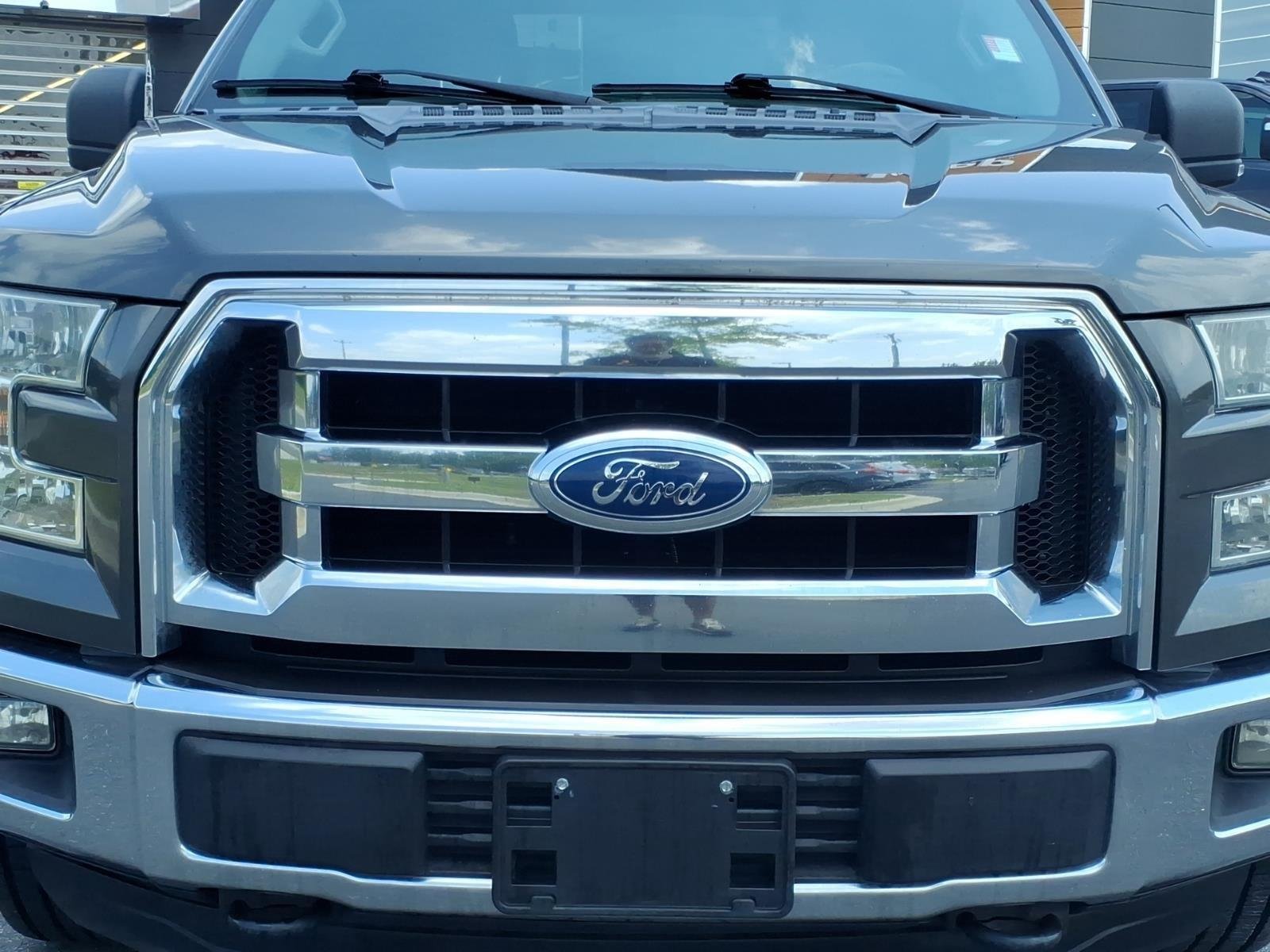 Used 2015 Magnetic Metallic Ford XLT image 13