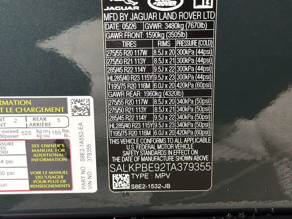 New 2026 Belgravia Green Land Rover SE LWB 7-Seats / V8 image 34