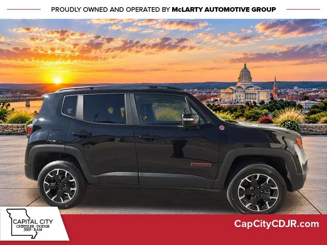 Used 2023 Black Jeep Trailhawk image 2