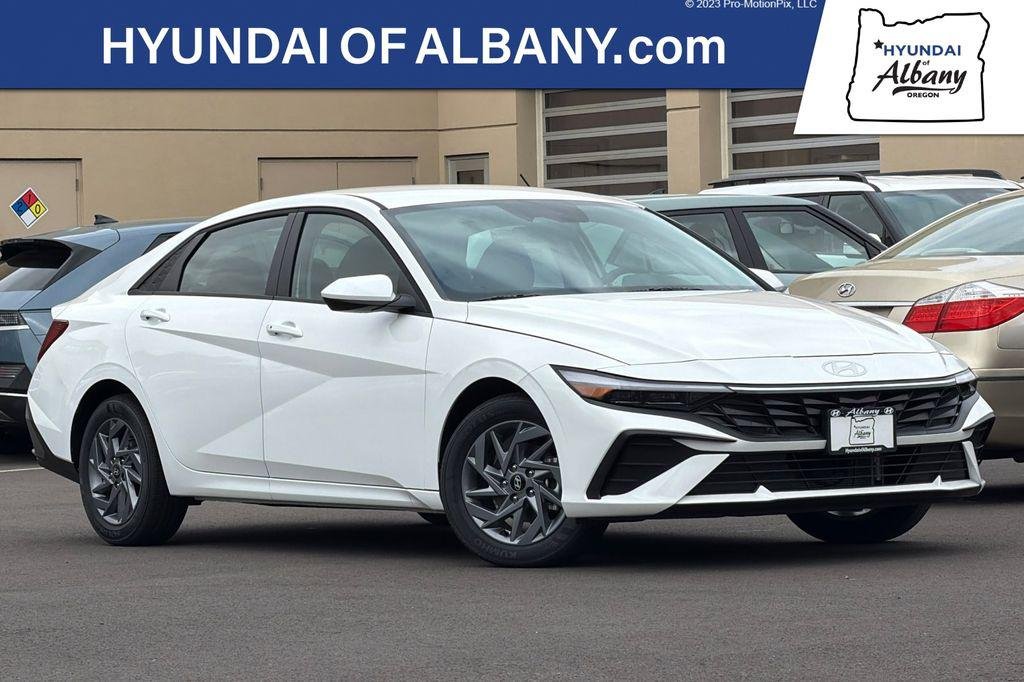 2026 Hyundai Elantra 1.6 HEV Blue's photo