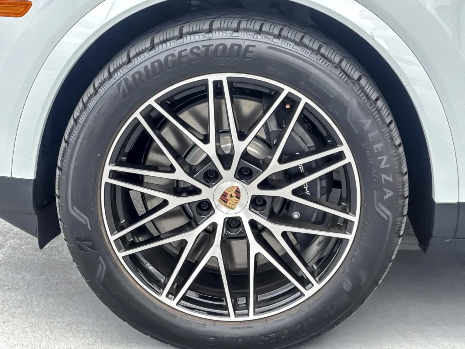 2026 Porsche Cayenne Coup E-Hybrid - Photo 26