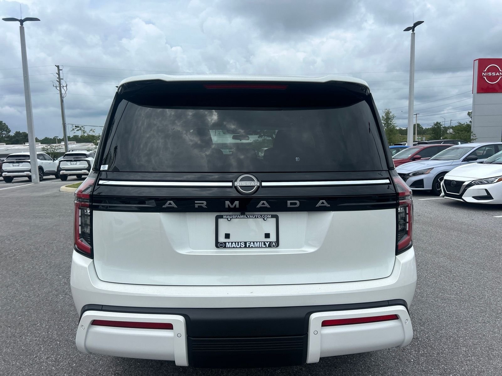 2025 Nissan Armada SV - Photo 7