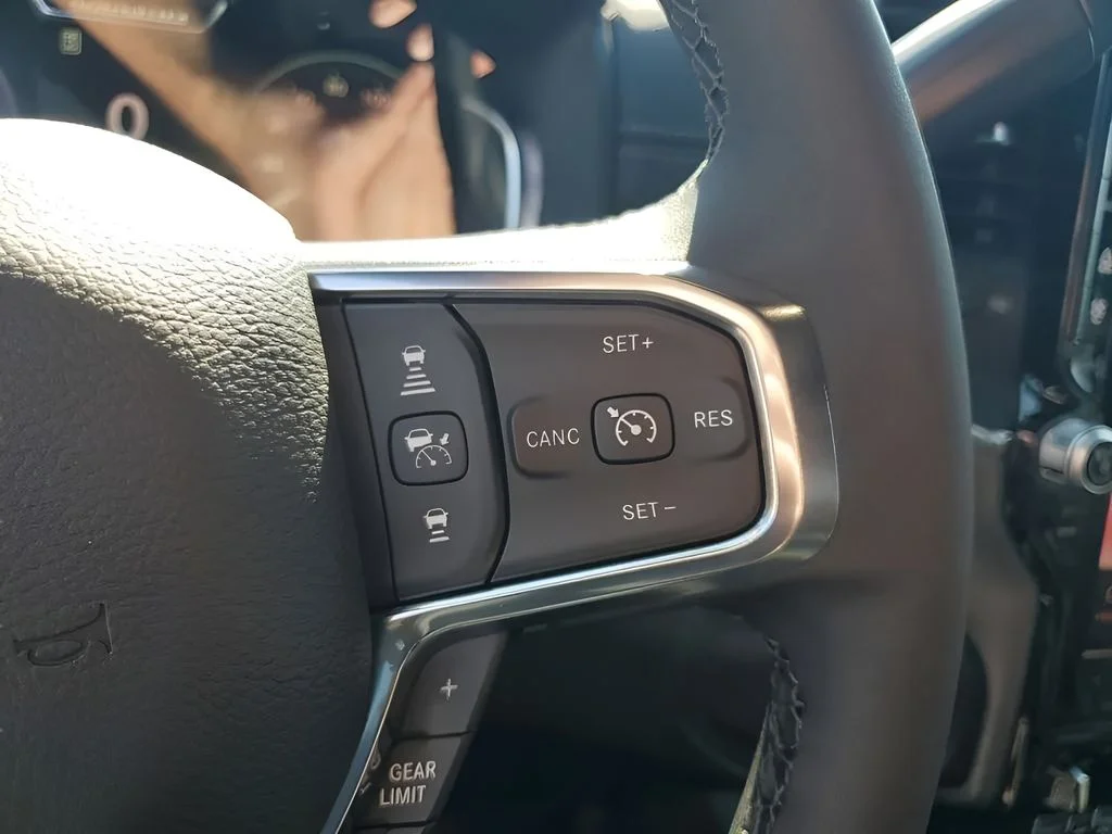 2025 RAM 2500 Laramie - Photo 36