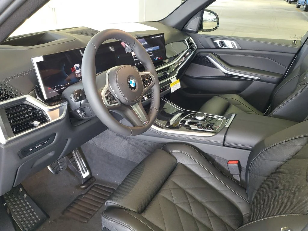 Used 2026 White BMW sDrive40i image 15