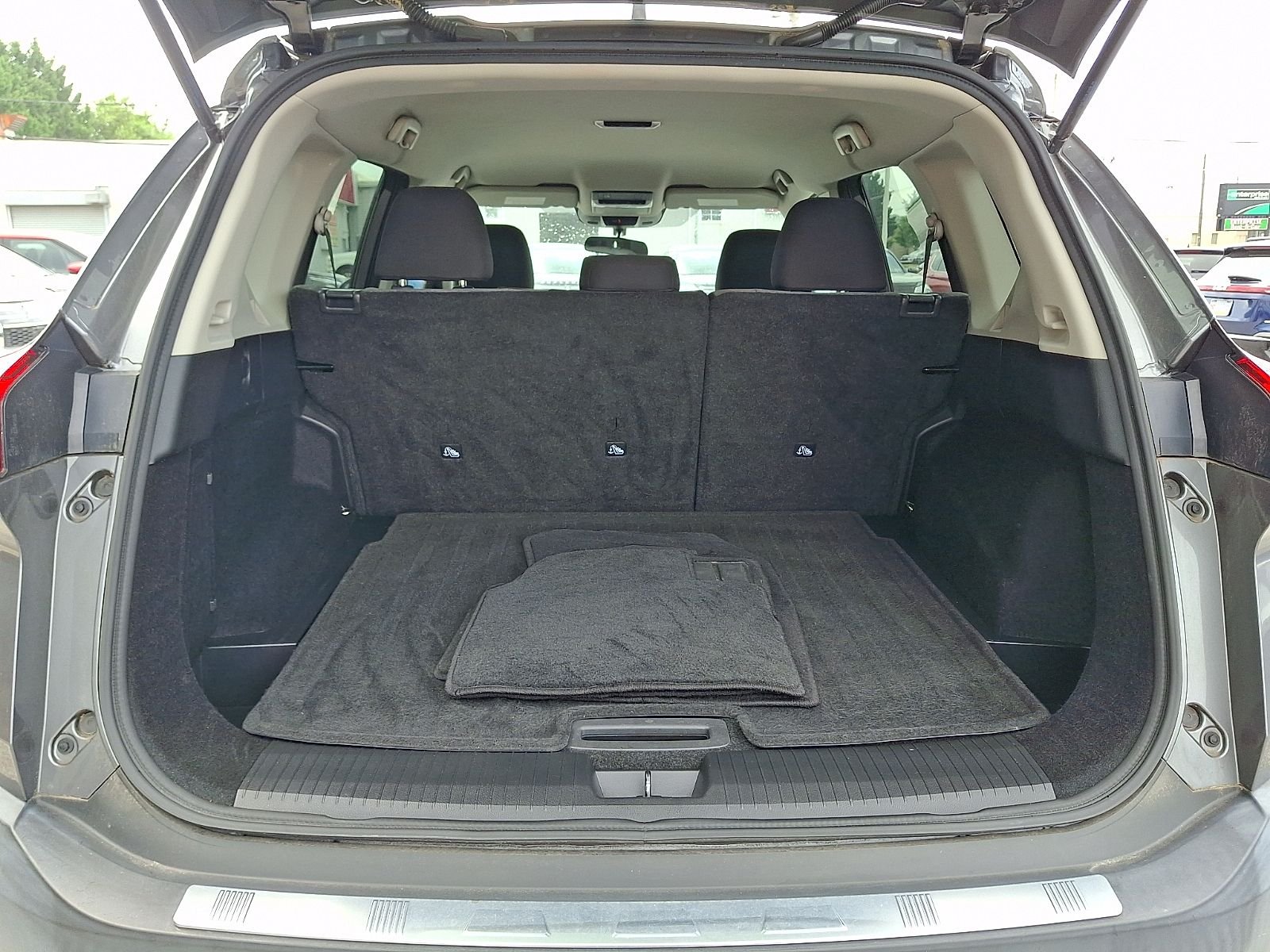 Used 2021 Gray Nissan SV image 28