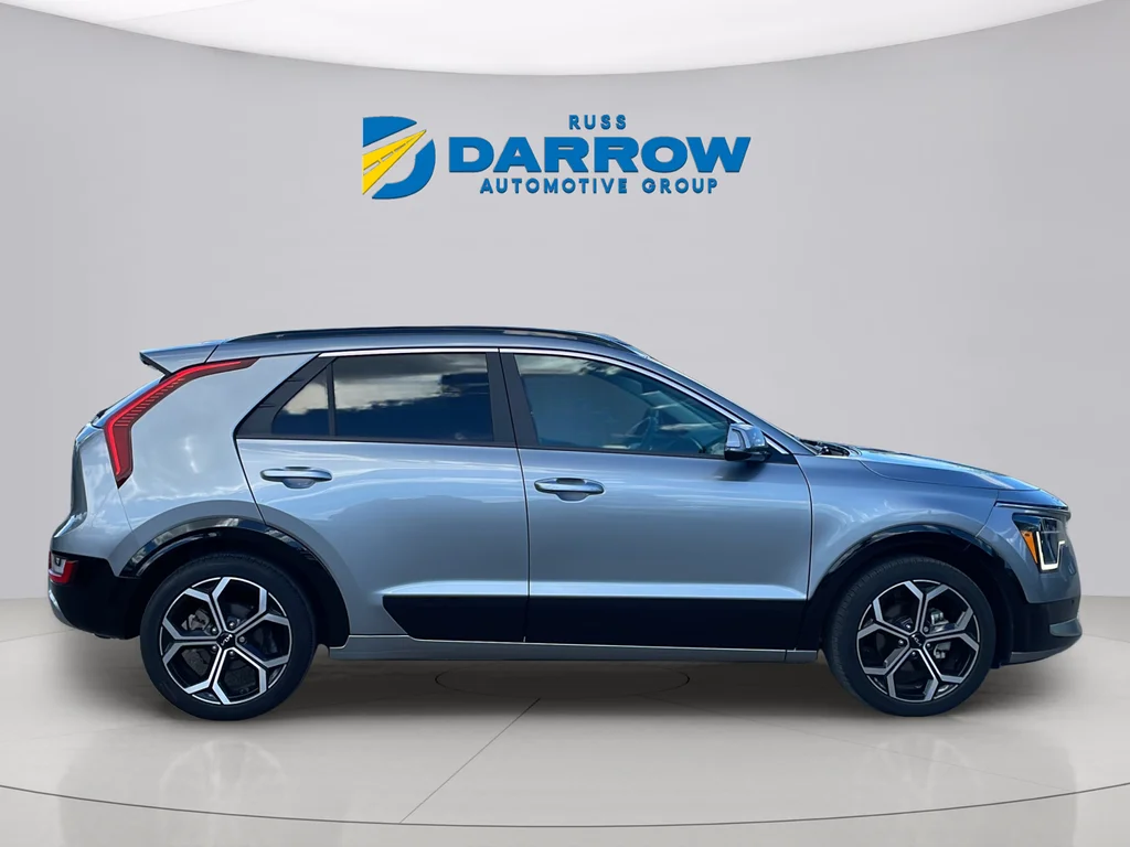 Certified Used 2023 Steel Gray Kia SX Touring image 6