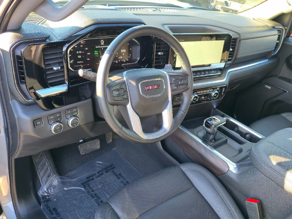 2026 GMC Sierra 1500 SLT - Photo 12