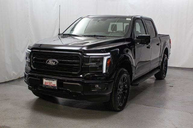 New 2026 Agate Black Metallic Ford Lariat® image 4
