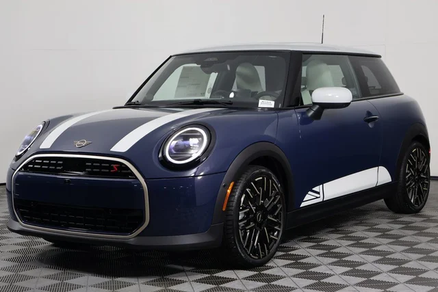 2026 MINI 2 Door Iconic