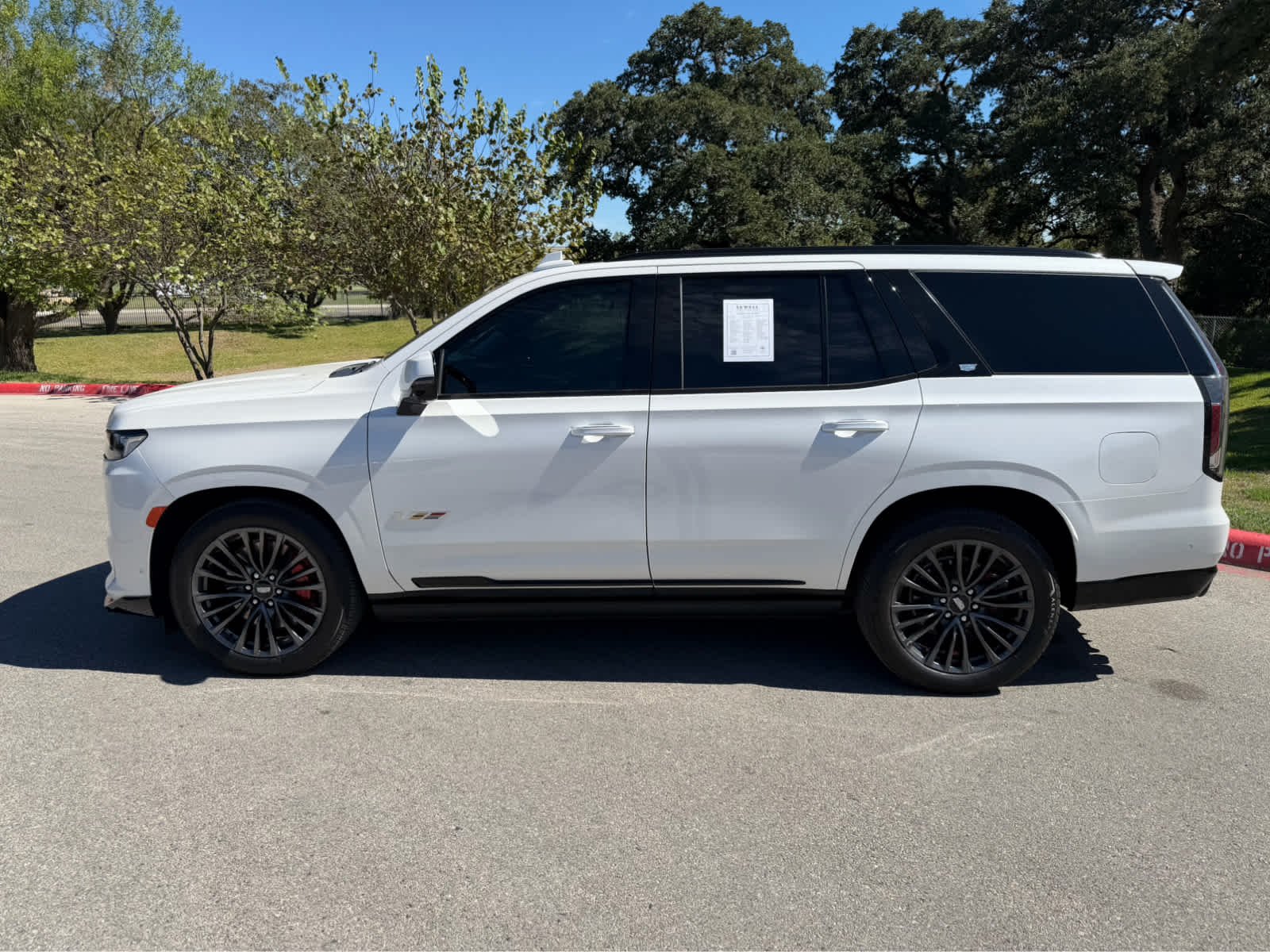 Used 2024 Crystal White Tricoat Cadillac AWD V-Series image 5