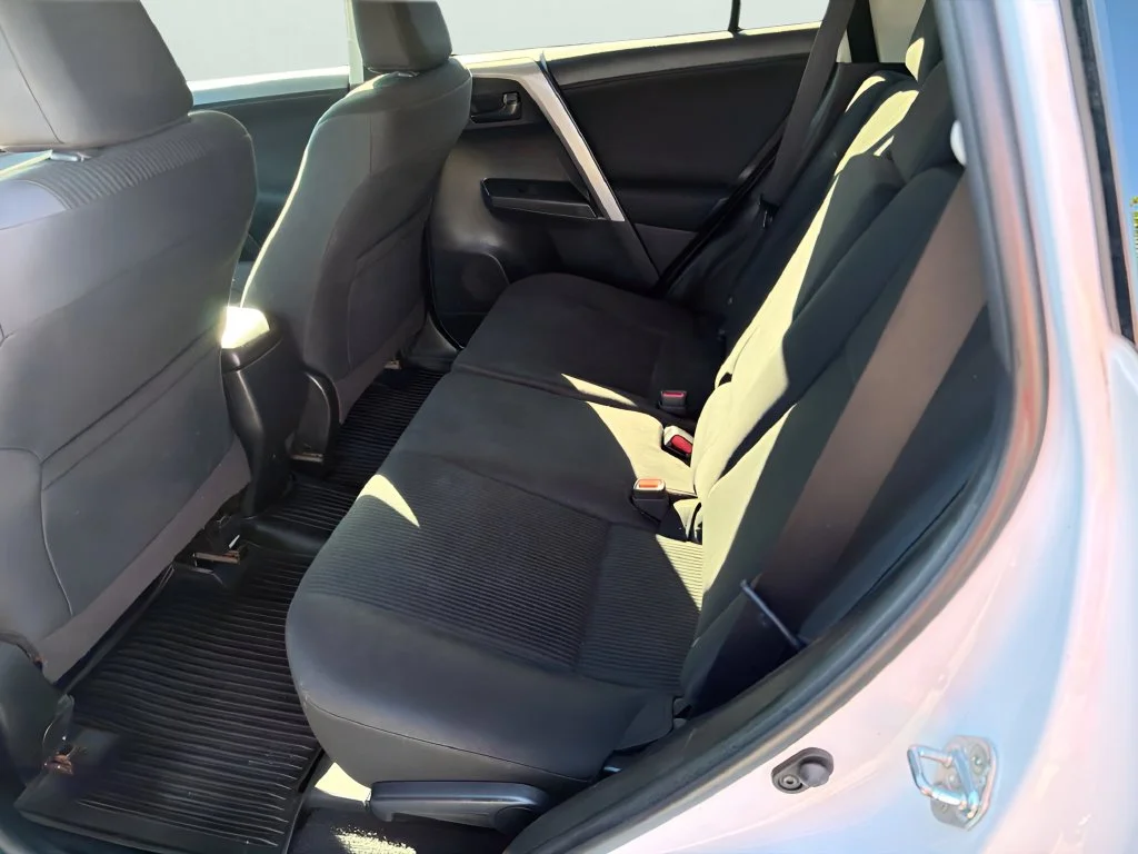 Used 2018 Super White Toyota LE image 12