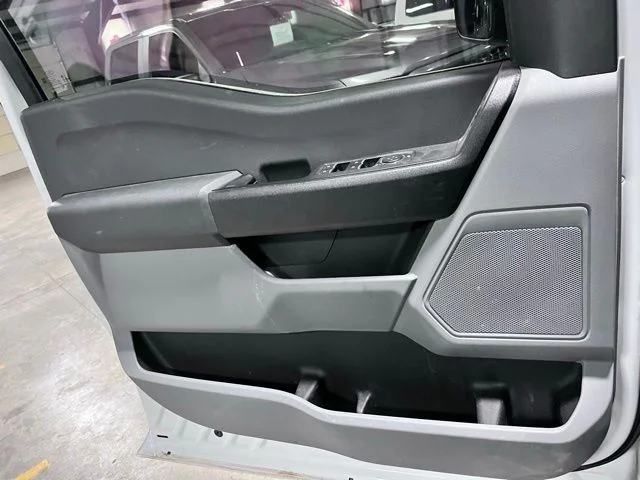 Used 2025 White Ford XL image 19