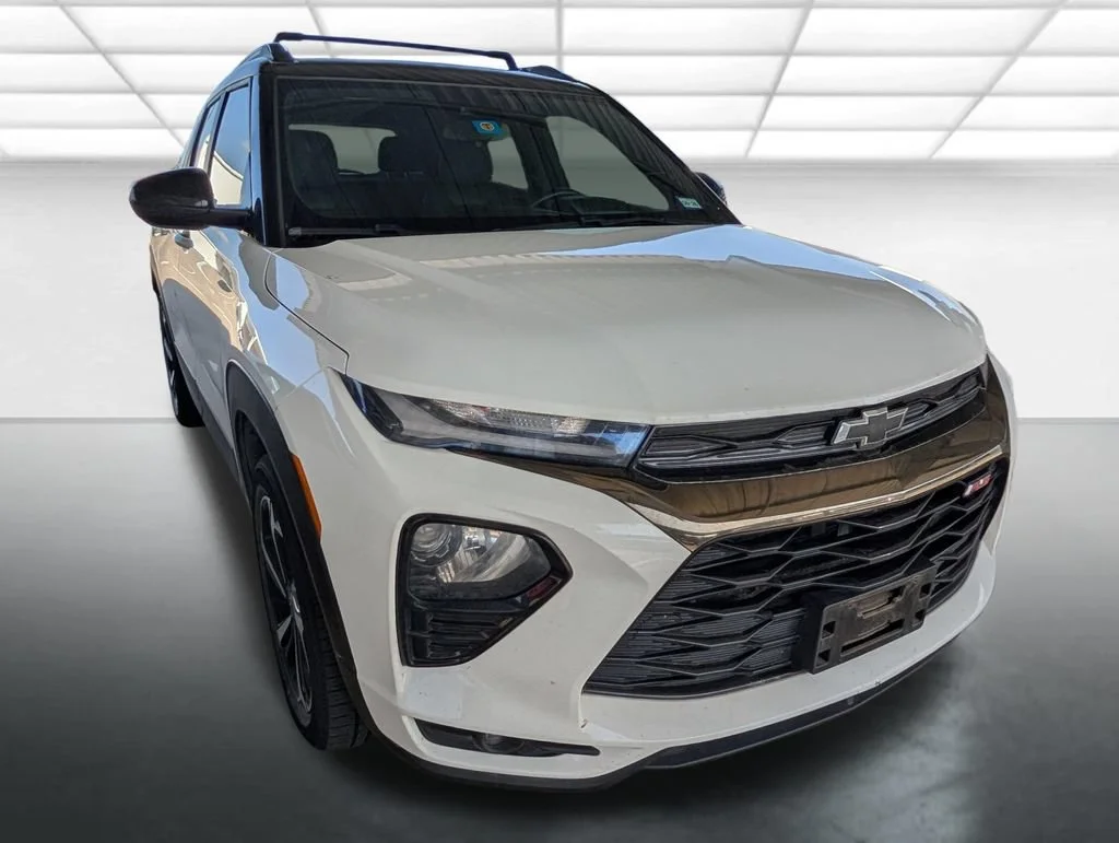 Used 2023 Summit White Chevrolet RS image 1