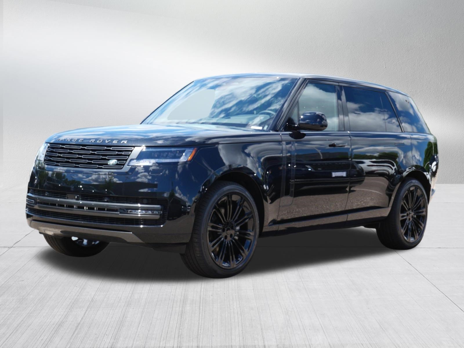 New 2026 Santorini Black Land Rover SE image 1