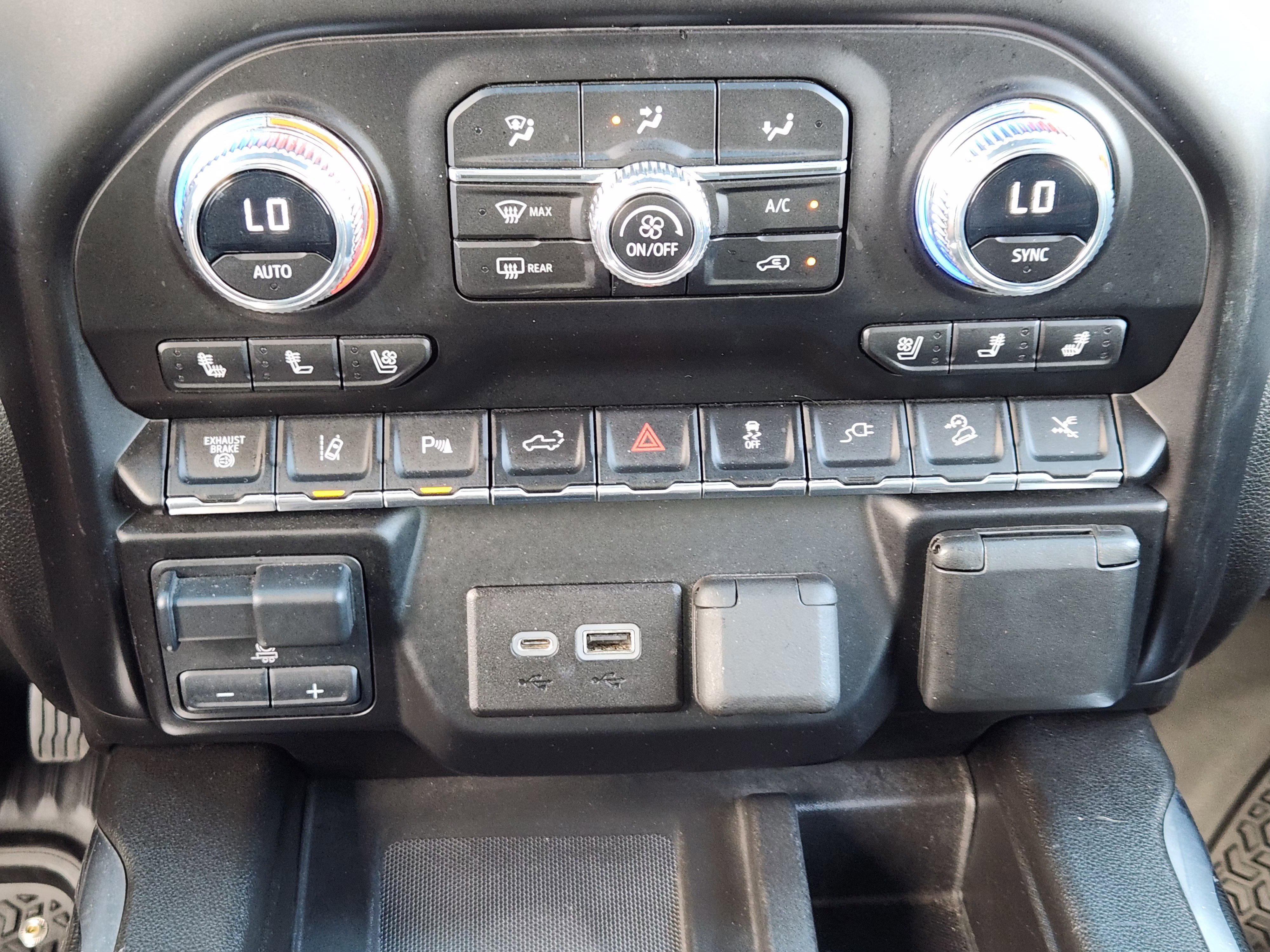 Used 2023 Onyx Black GMC AT4 image 20