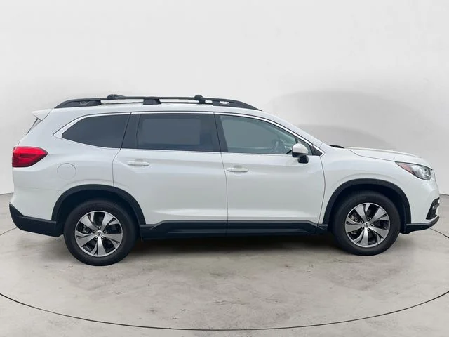 Used 2021 Crystal White Pearl Subaru Premium image 4