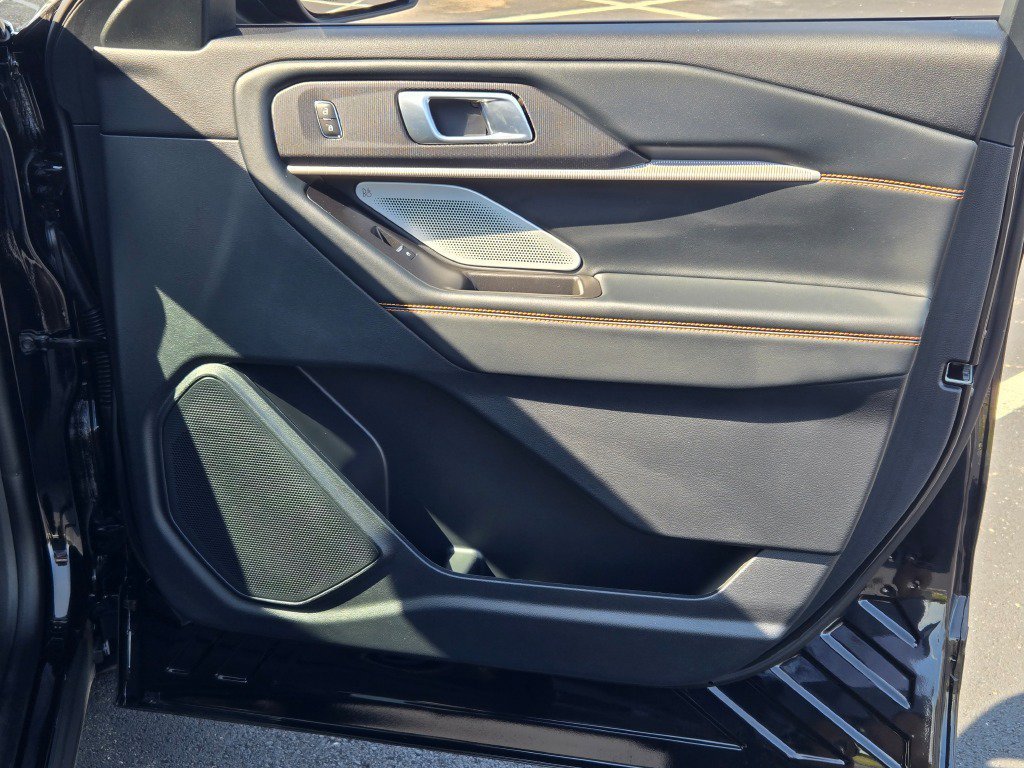 New 2026 Agate Black Metallic Ford Tremor® image 6