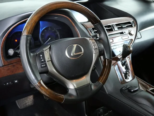 Used 2015  Lexus 350 image 18