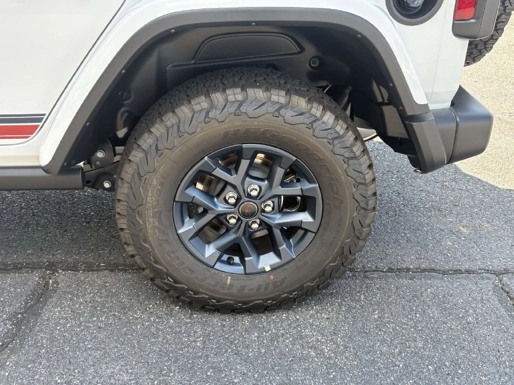 New 2026 Bright White Clearcoat Jeep Willys image 8