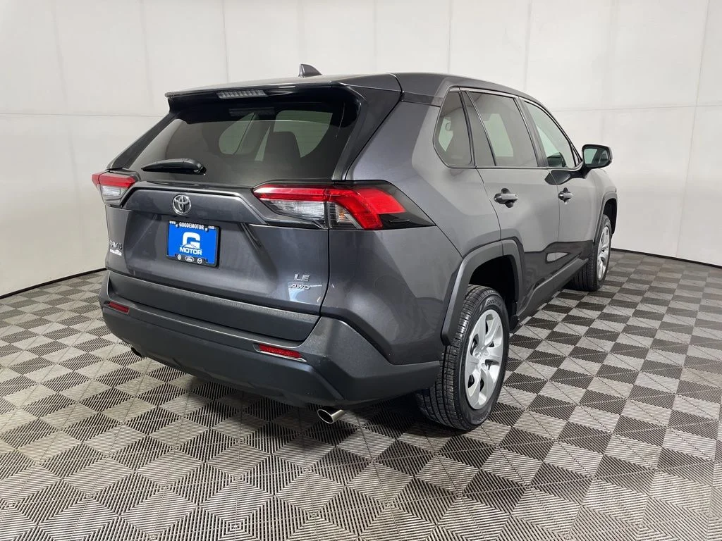 Used 2022 Gray Toyota LE image 7