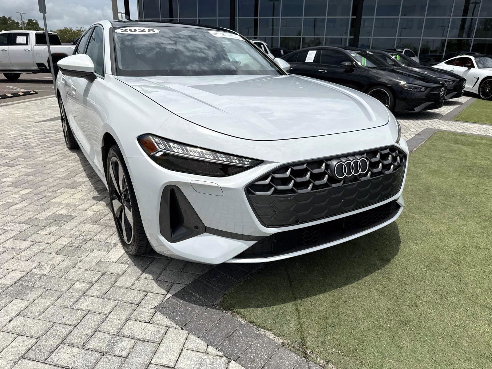 Used 2025 Glacier White Metallic Audi 2.0T Premium Plus image 8