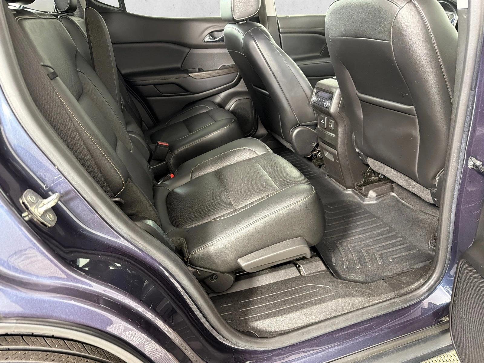 Used 2019 Blue Steel Metallic GMC SLT image 17