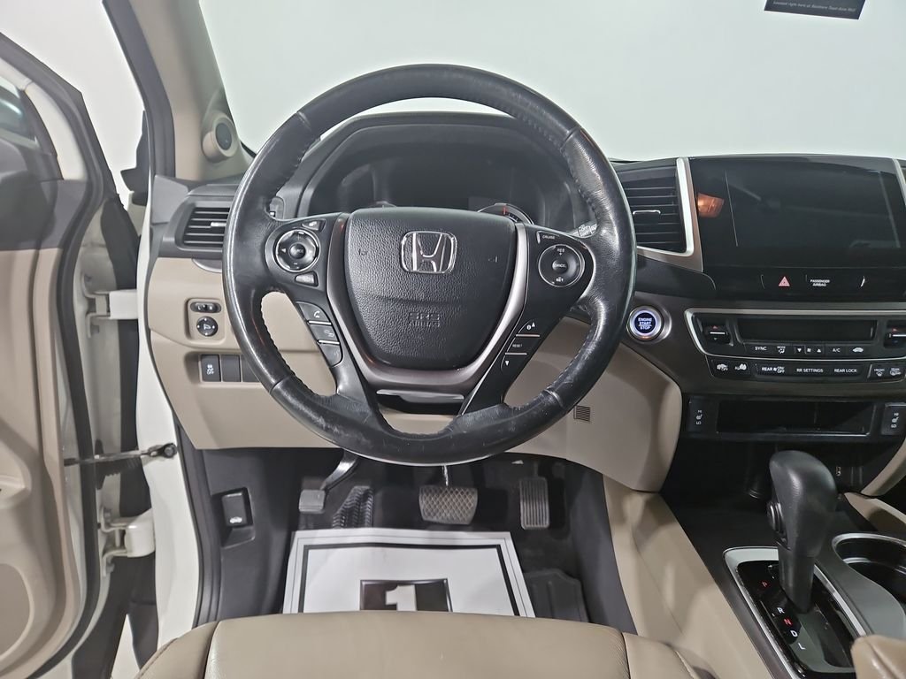 Used 2017 White Honda EX-L image 13