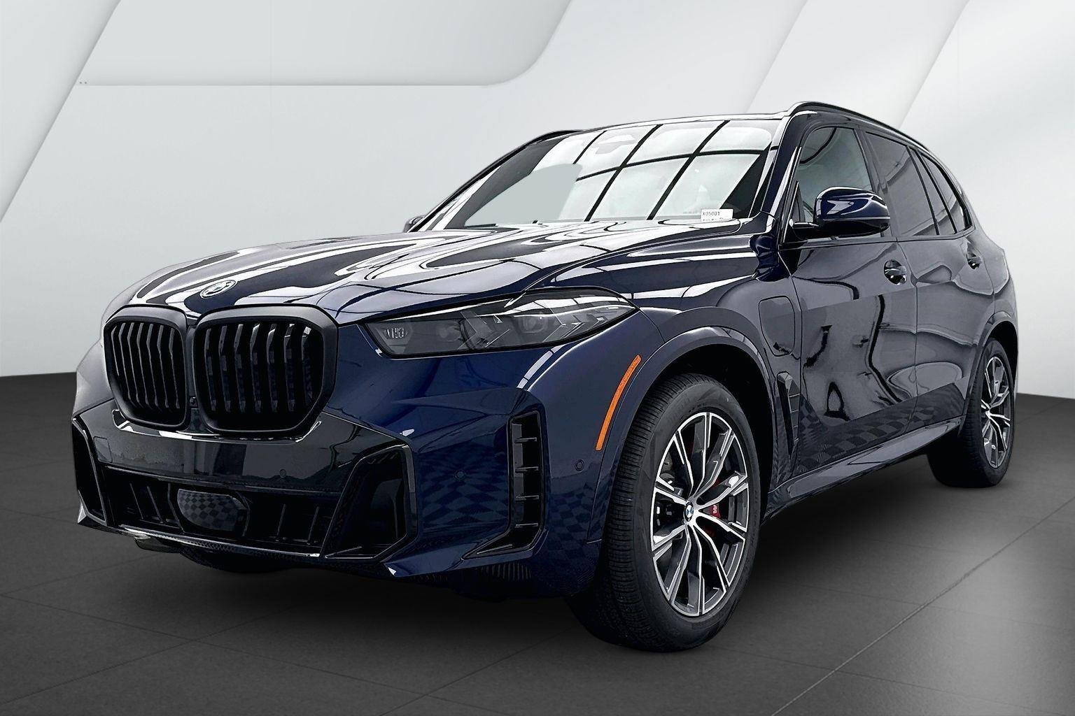 New 2026 Tanzanite Blue II Metallic BMW xDrive50e image 3