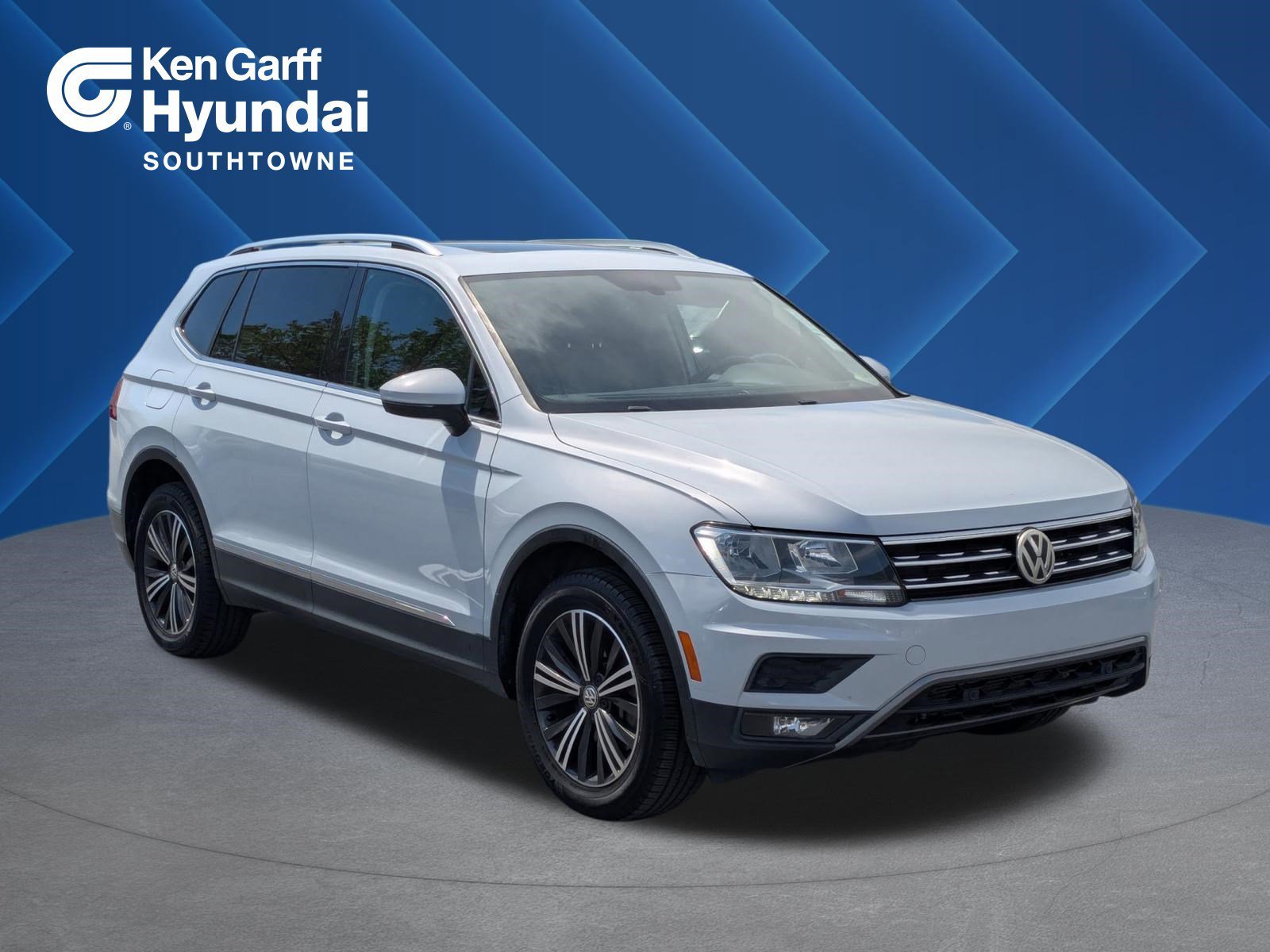 2019 Volkswagen Tiguan 2.0T SEL's photo