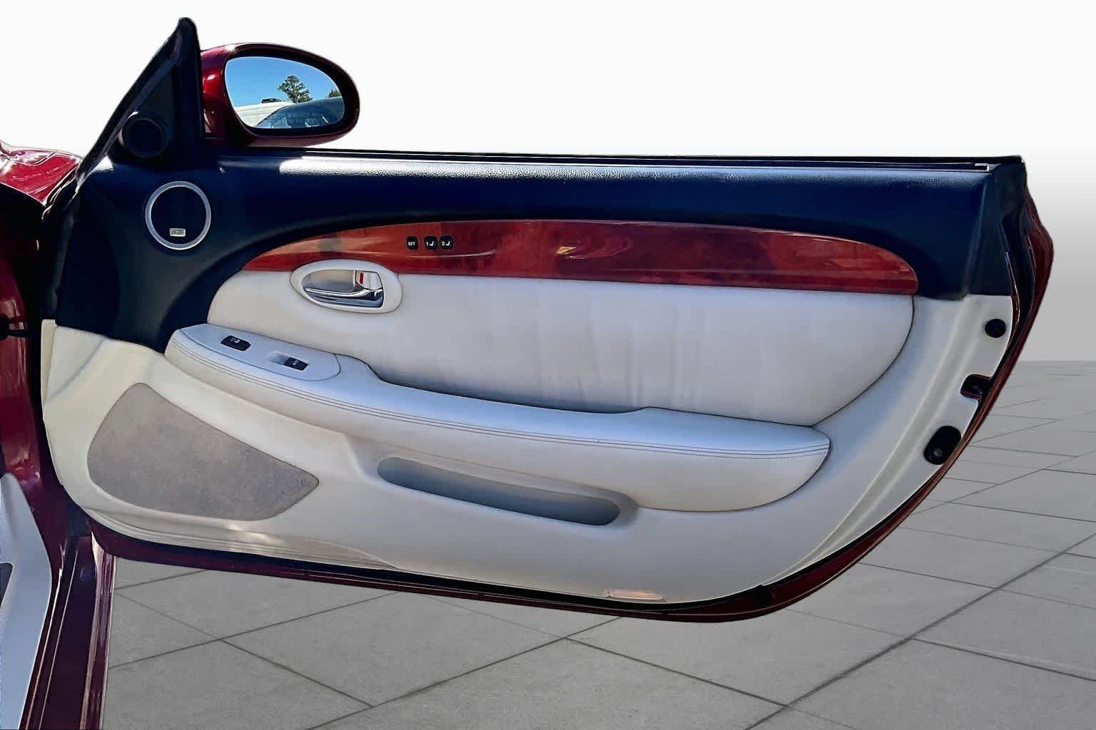 Used 2006 Matador Red Mica Lexus  image 19