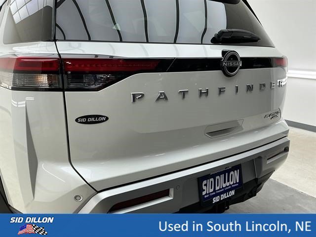 Used 2024 Pearl White Tricoat Nissan Platinum image 22