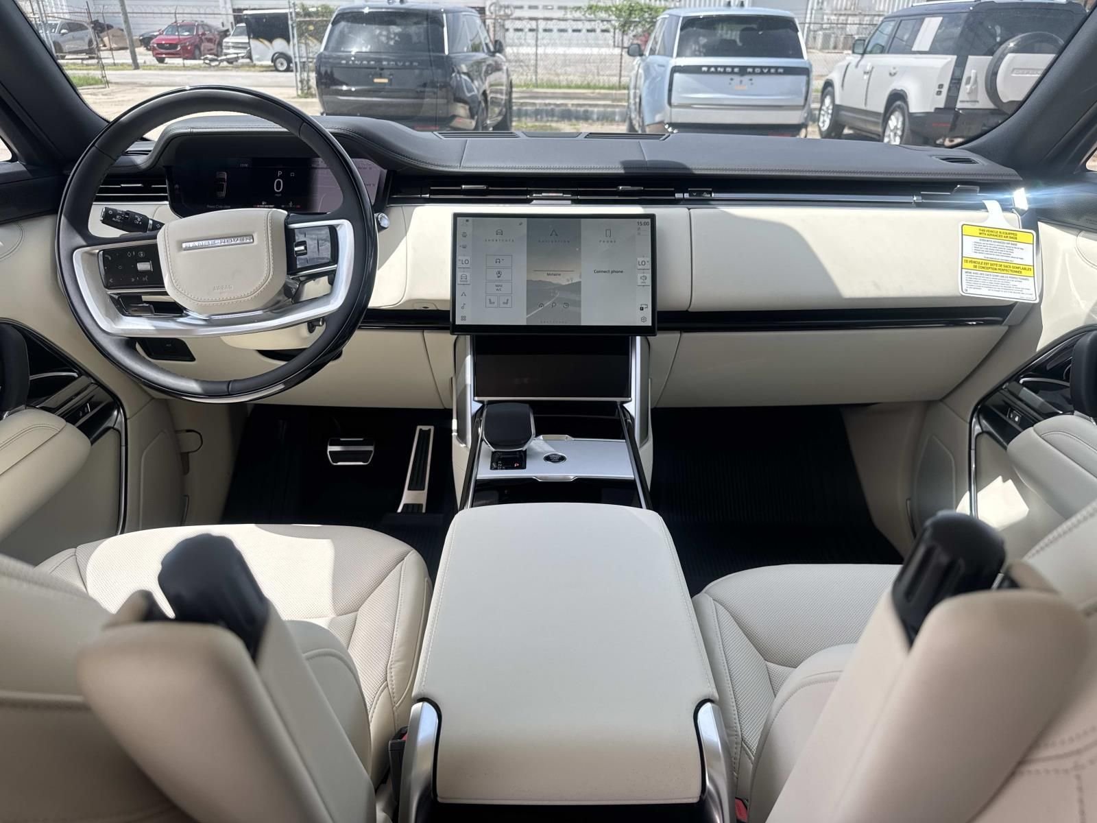 New 2026 Santorini Black Land Rover SE image 21