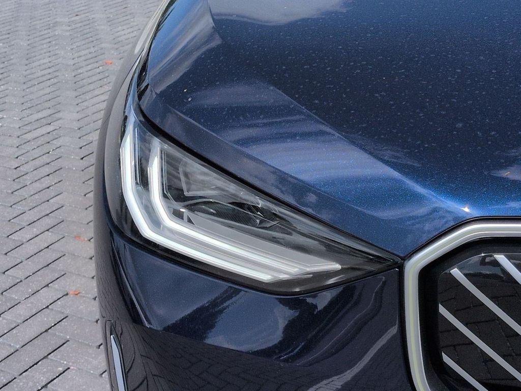 New 2026 Tanzanite Blue II Metallic BMW 30 xDrive image 10