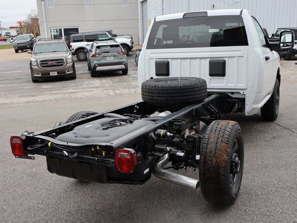 2026 RAM 3500 Chassis Tradesman - Photo 5